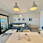26 Les Terrasses De L'isolella פורטיסיו